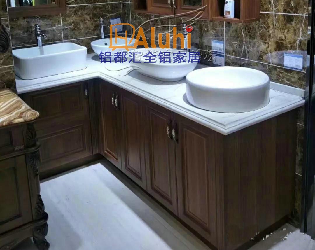 該如何去保養全鋁浴室柜的技巧有哪些？